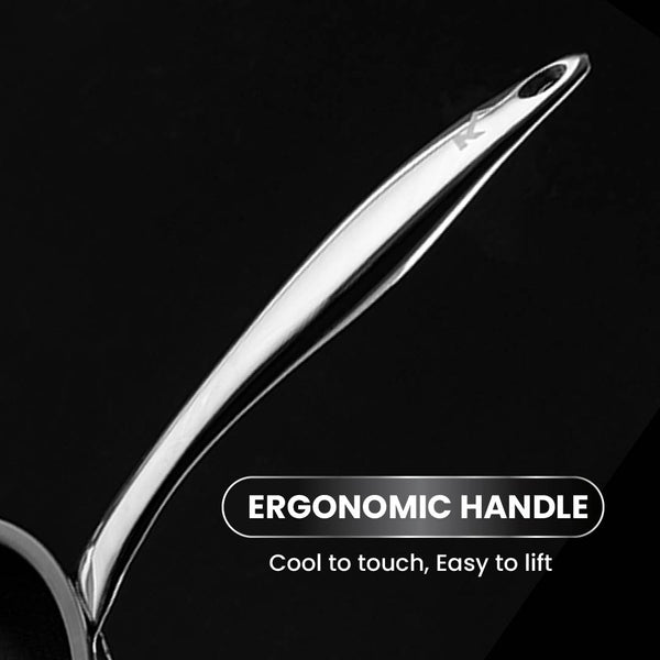 A close-up of the Perfect Pro Pan’s stainless steel handle with a hole, set against a black background. Text: ERGONOMIC HANDLE. Cool to touch, easy to lift—designed by Kleva Range for this premium 26cm non-stick frying pan.