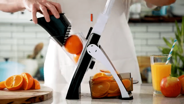 files/safety-slicer-for-gifmp4low-2-1636411746638.gif