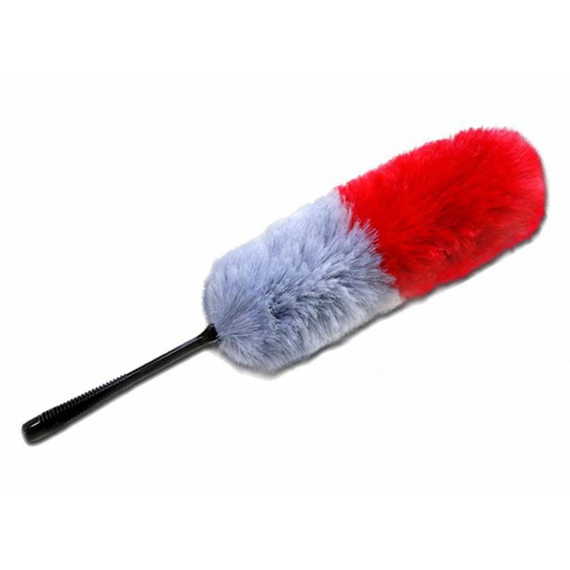 Kleva Miracle Duster attracts dust like a Kleva