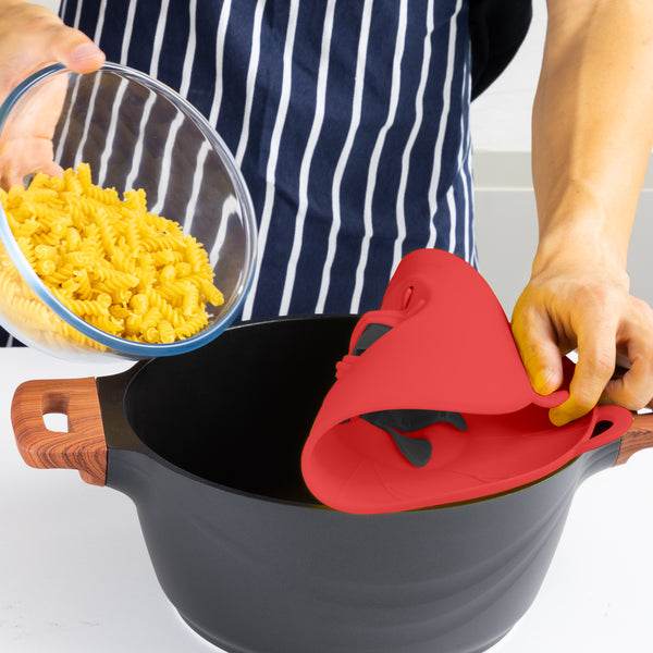 Spill Stopper Pot Cover - Prevent Spills, Splashes and Stress In The Kitchen! Kitchen Gadget Kleva Range - Everyday Innovations   